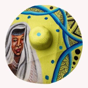 The Àkìkítán Hat